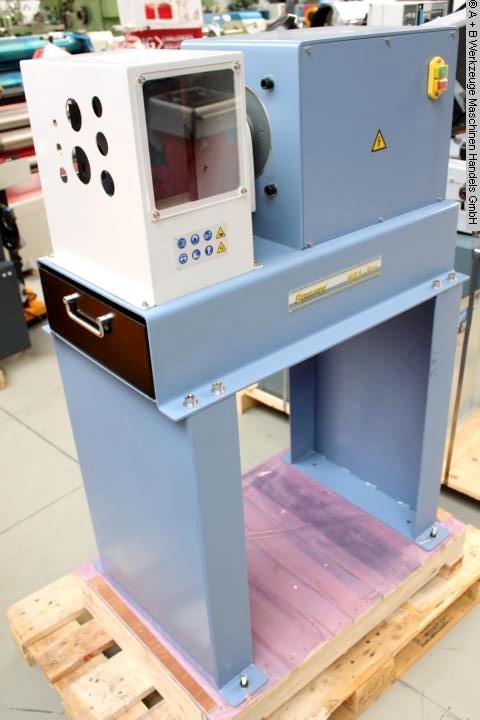 gebrauchte Serienfertigung Ausklinkmaschine BERNARDO MRA-Pro