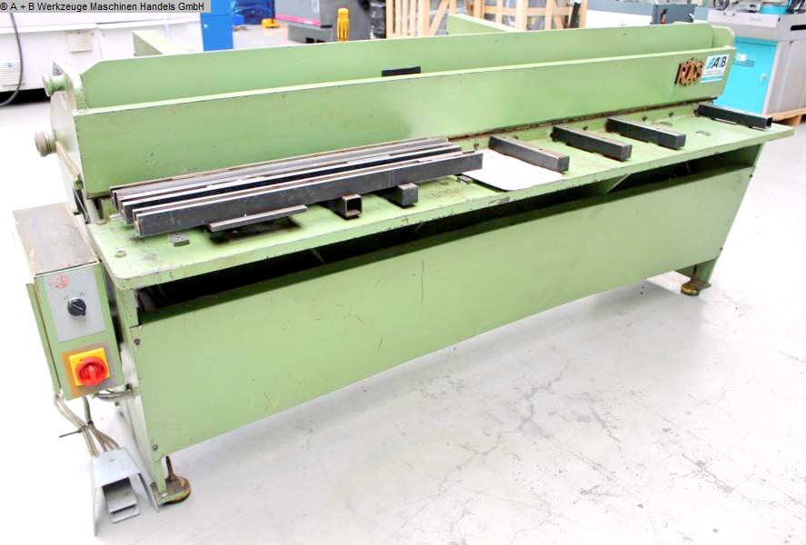 used Machines available immediately Plate Shear - Mechanical RAS 82.20