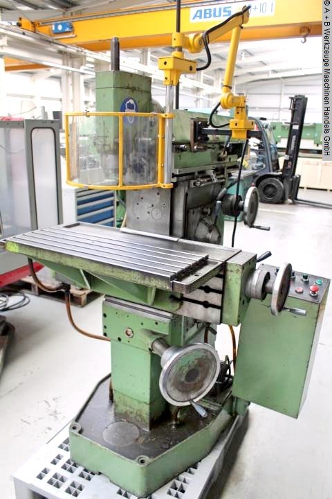 used Machines available immediately Universal Milling Machine AVIA FNC 25 BN