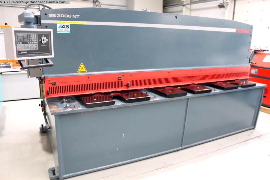 gebrauchte Maschinen sofort verfügbar Tafelschere - hydraulisch DURMA SB 3006 NT HH