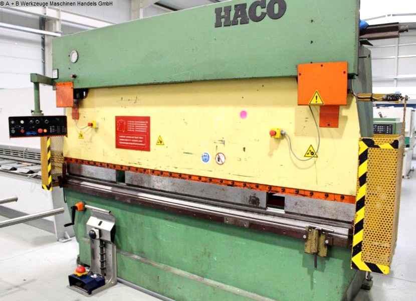 gebrauchte Metallbearbeitungsmaschinen Abkantpresse - hydraulisch HACO PPB 30.135