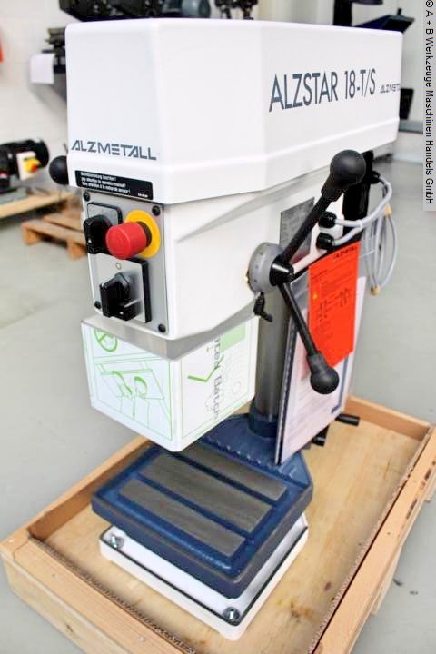 Máquina de perforación de banco ALZMETALL ALZSTAR 18-T / S usada