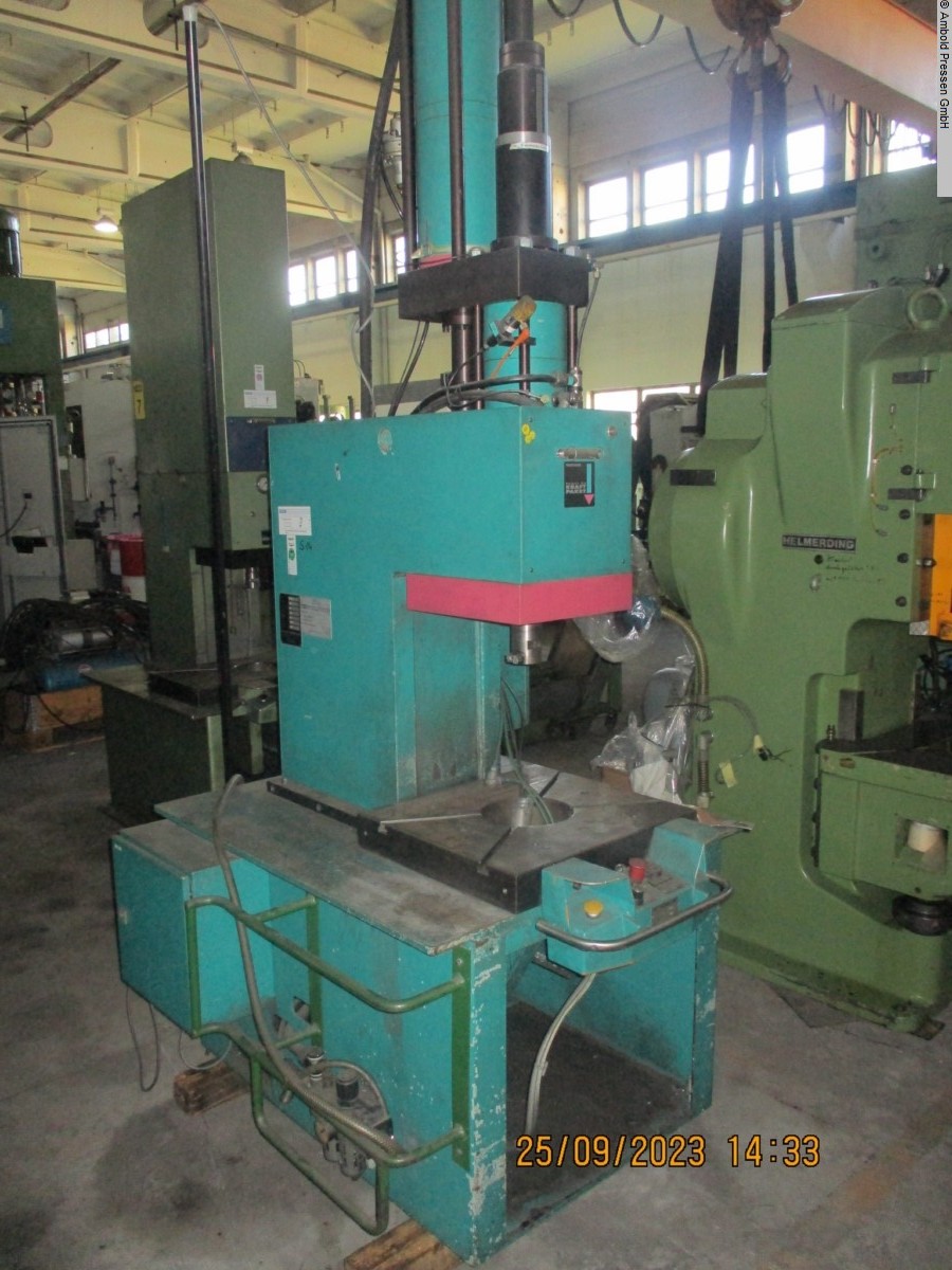 used Machines available immediately Single Column Press - Hydraulic TOX-Pressotechnik PC 30.96