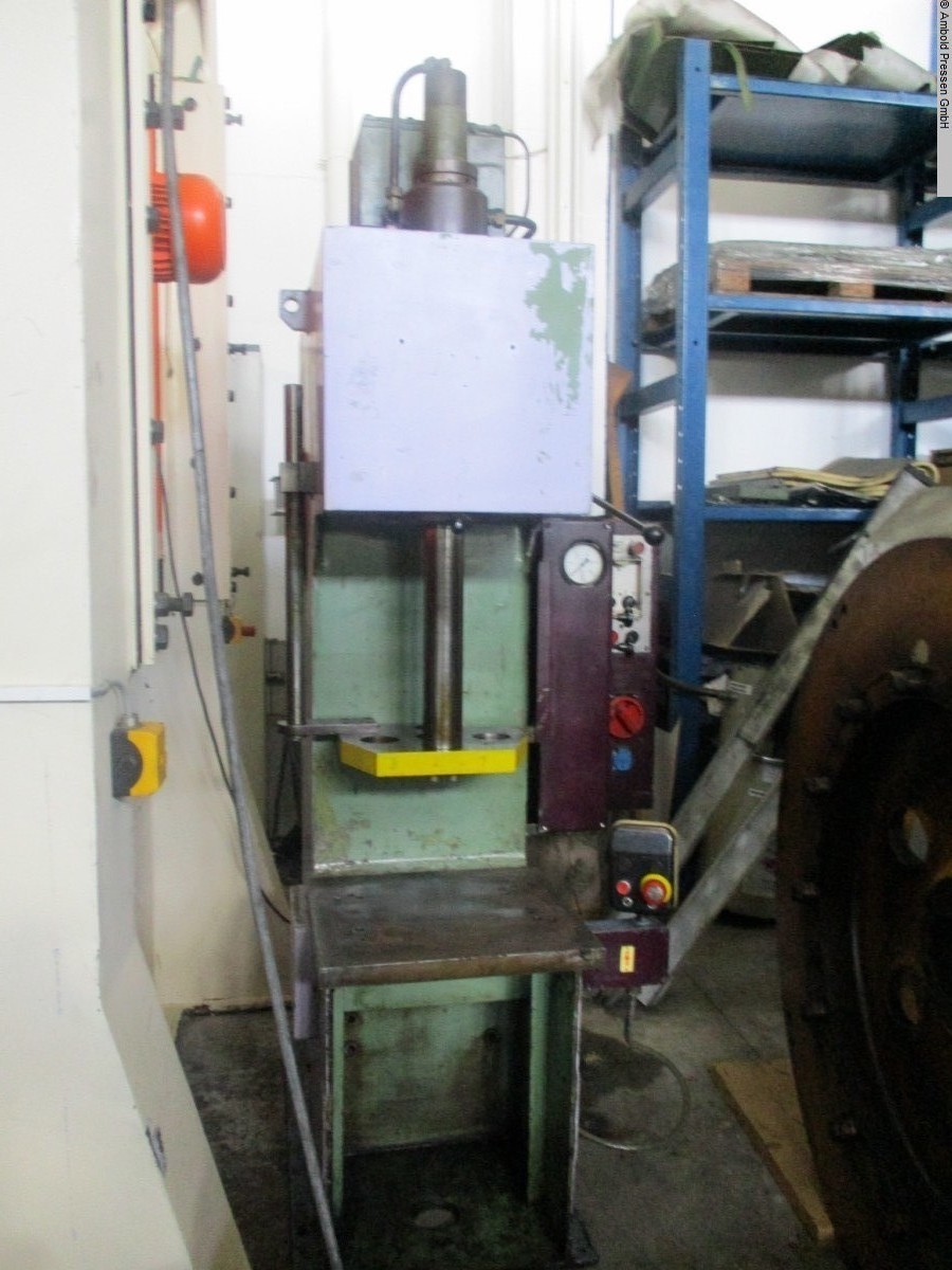 gebrauchte Maschinen sofort verfügbar Einständerpresse - Hydraulisch ZEULENRODA PYE 10 S S