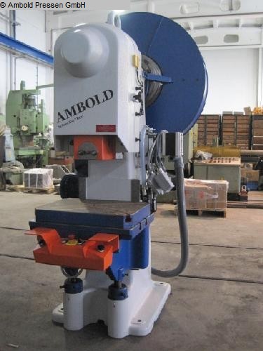 gebrauchte Metallbearbeitungsmaschinen Exzenterpresse - Einständer AMBOLD PEEV 40.2