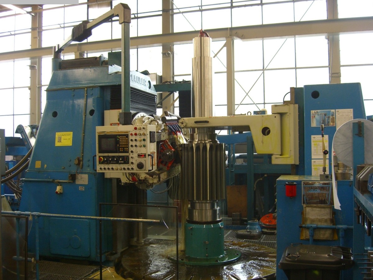 used Machines available immediately Gear Hobbing Machine - Vertical GLEASON-PFAUTER P 2001/3001 CNC