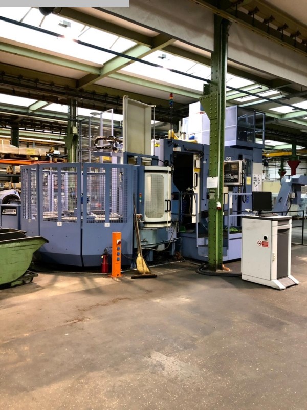 used Machines available immediately Machining Center - Universal MCM Clock 700 5-Achsen MP10