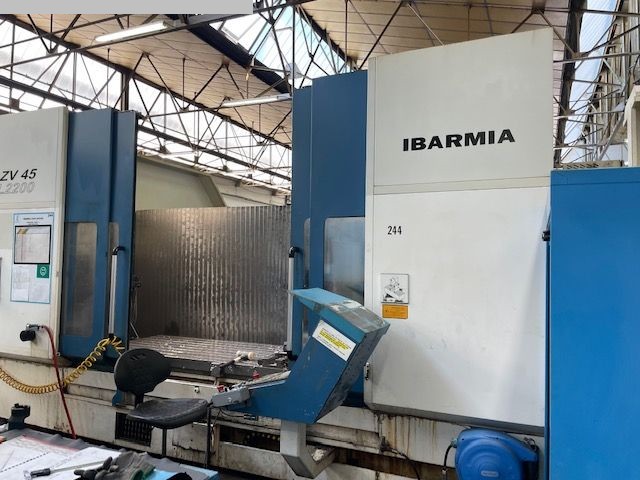 gebrauchte Metallbearbeitungsmaschinen Bearbeitungszentrum - Vertikal IBARMIA ZV 45 L2200