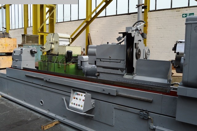 gebrauchte Metallbearbeitungsmaschinen Rundschleifmaschine - Außen HERKULES WS 500 x 3200