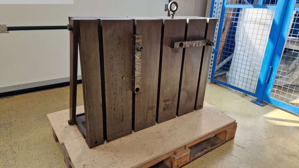 used Machines available immediately Angular Clamping Device AUFSPANNWINKEL 
