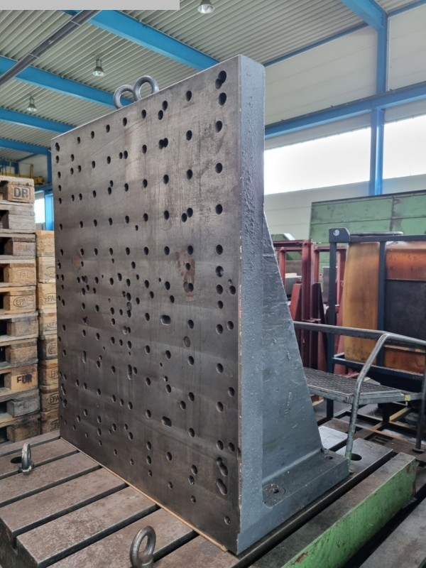 used Machines available immediately Angular Clamping Device AUFSPANNWINKEL 1000x1200