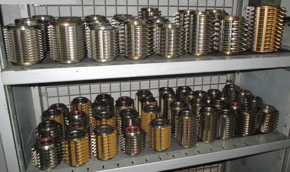 gebrauchte Metallbearbeitungsmaschinen Abwälzfräser FETTE - PWS - KLINGELNBERG Modul 2-14