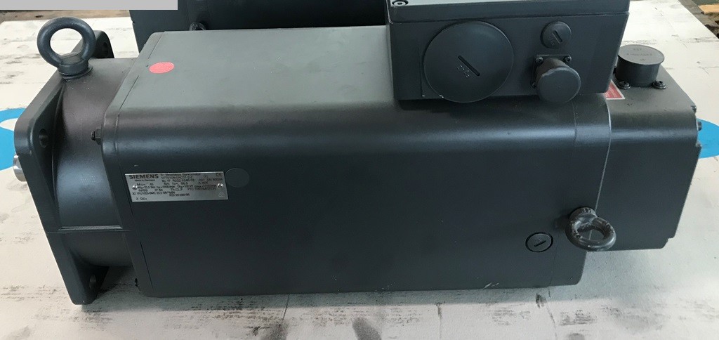 rabljeni Ostala dodatna oprema za alatne strojeve Motor SIEMENS 1FT5106-0AC01-2-Z rabljeni Ostala dodatna oprema za alatne strojeve Motor SIEMENS 1FT5106-0AC01-2-Z