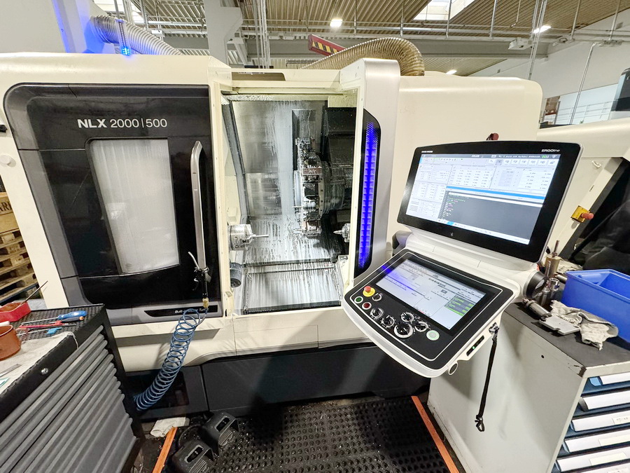 used Machines available immediately CNC Turning- and Milling Center DMG MORI NLX 2000 Y / 500