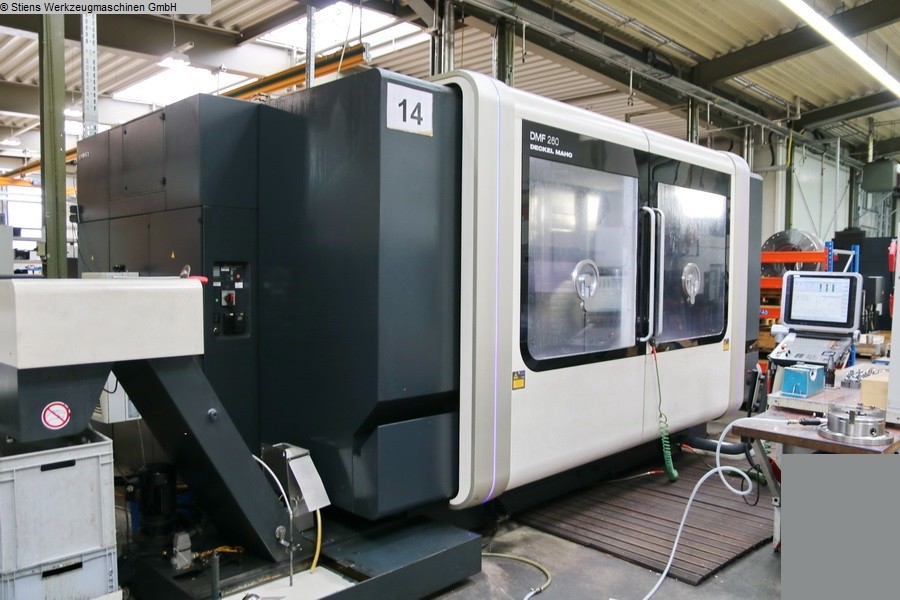 used Machines available immediately Travelling column milling machine DECKEL MAHO DMF 260 New Design