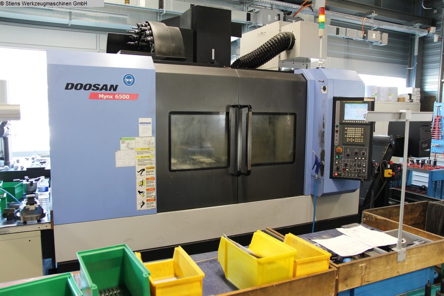 gebrauchte Metallbearbeitungsmaschinen Bearbeitungszentrum - Vertikal DOOSAN Mynx 6500