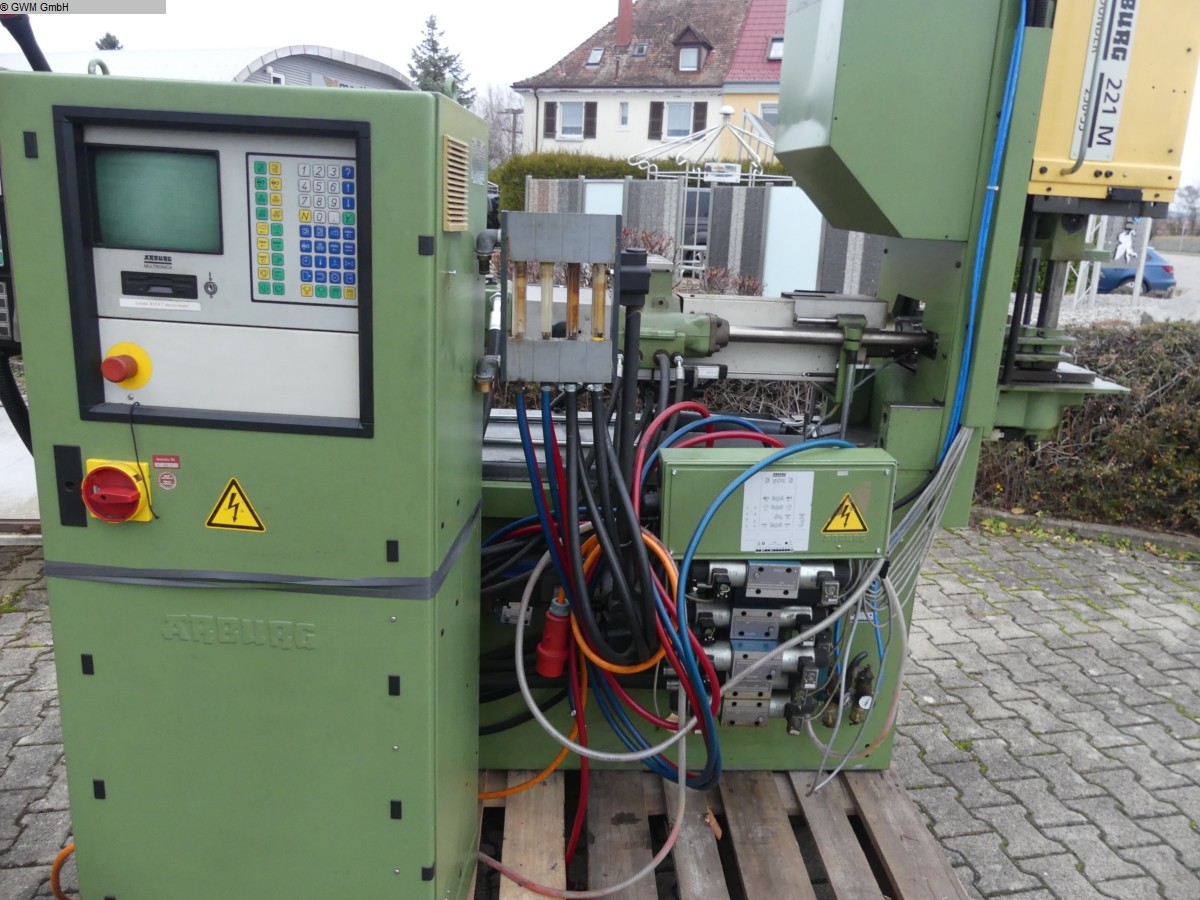 used Machines available immediately Injection molding machine up to 1000 KN ARBURG 221 M 250  55  VD