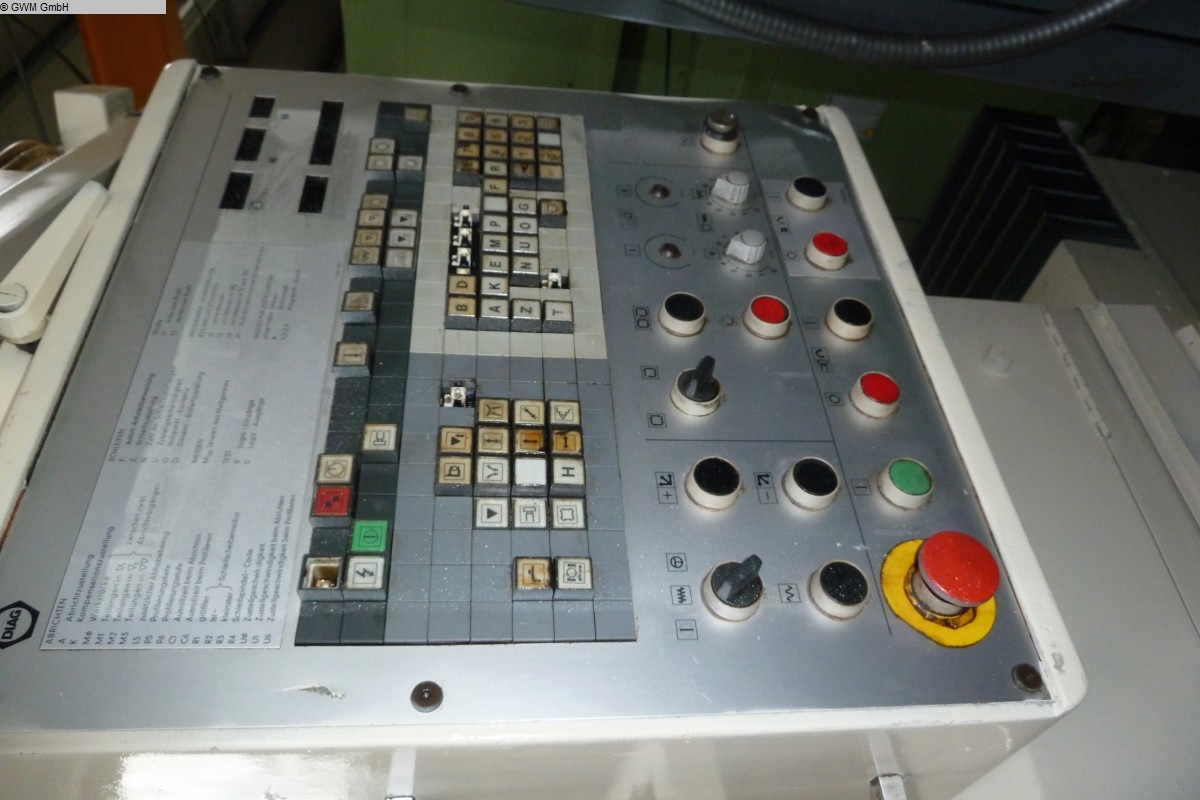 Máquina rectificadora de eje estriado FRITZ WERNER SKR 8 a