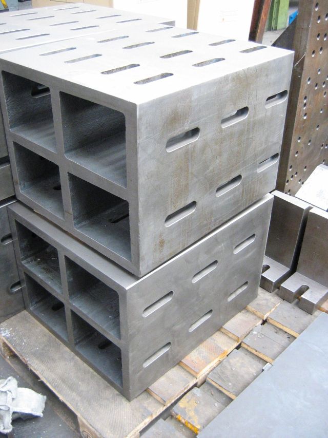 used Machines available immediately Clamping Cube . 