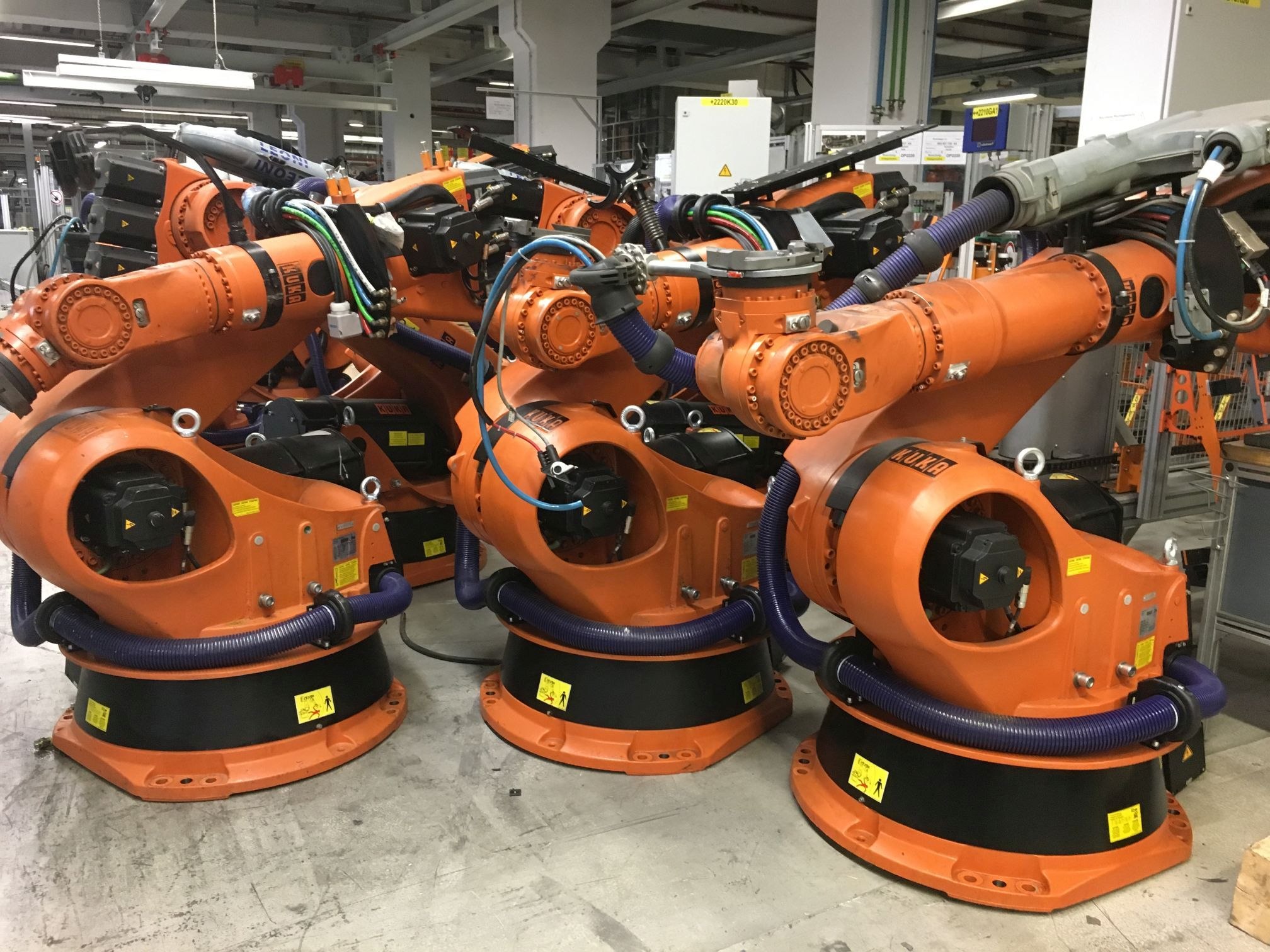 gebrauchte verschiedene Einrichtungen Roboter - Handling KUKA KR 500-2 ed05