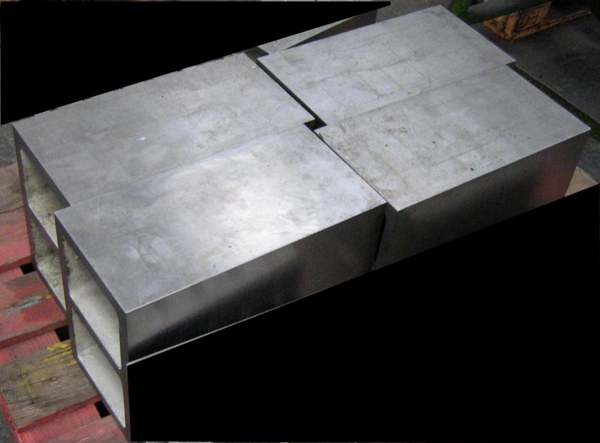 used  Clamping Cube . 