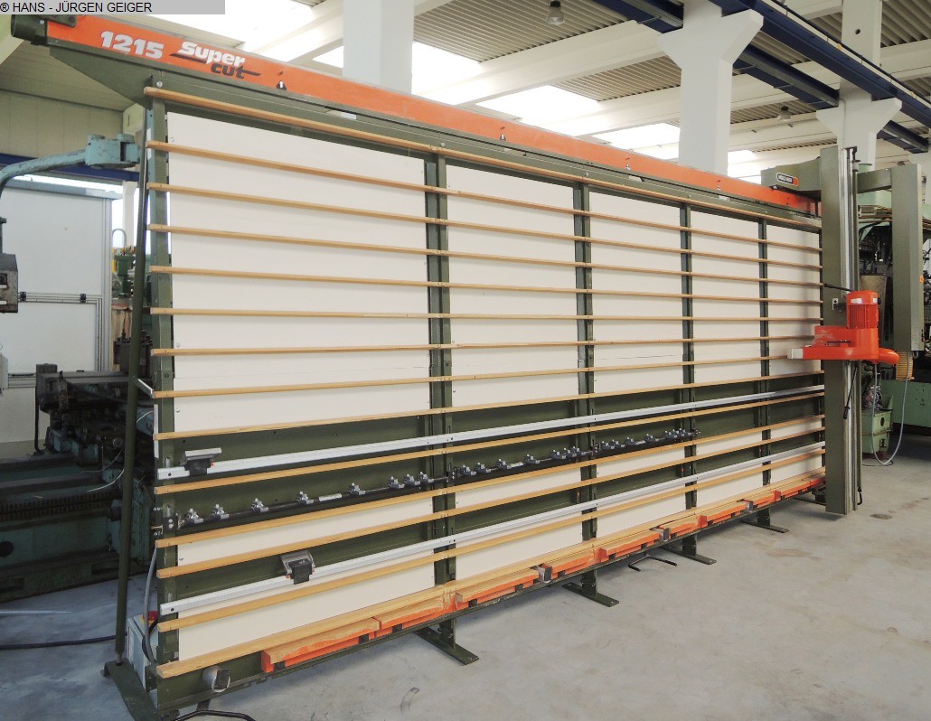 gebrauchte Holzbearbeitungsmaschinen Plattensägen vertikal HOLZHER 1215 Super Cut gebrauchte Holzbearbeitungsmaschinen Plattensägen vertikal HOLZHER 1215 Super Cut