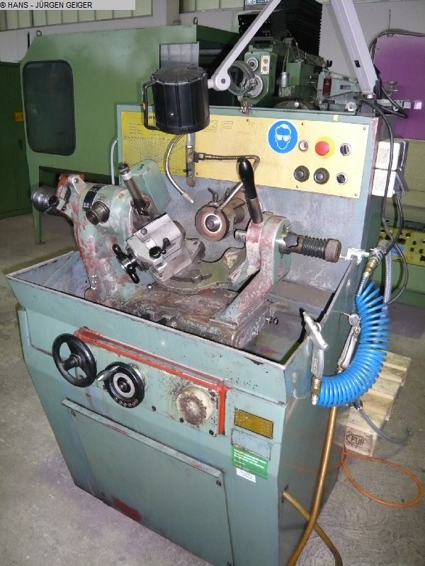 used Machine tools grinding machines Drill Grinding Machine AVYAC 3 P 32