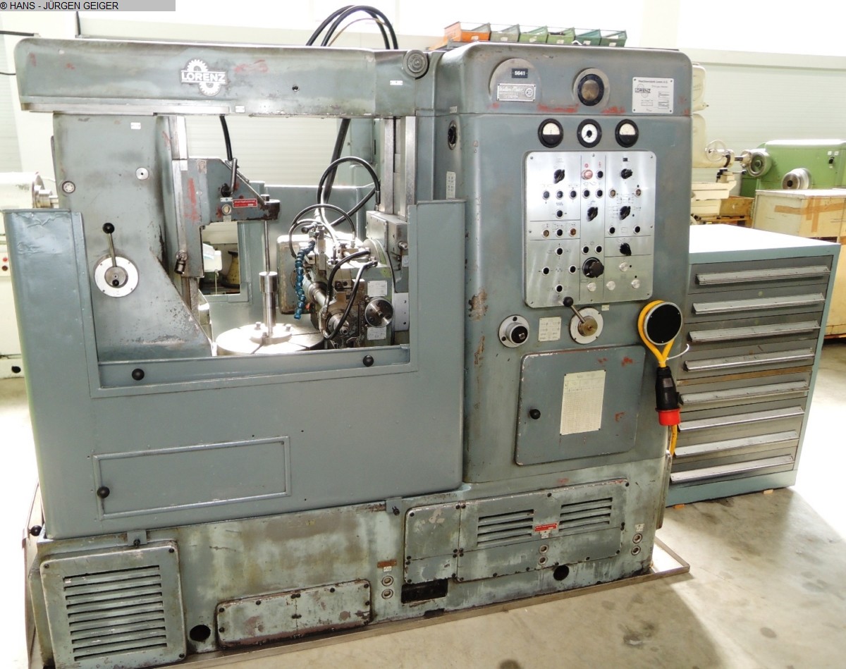 used Machines available immediately Gear Hobbing Machine - Vertical LORENZ F 400