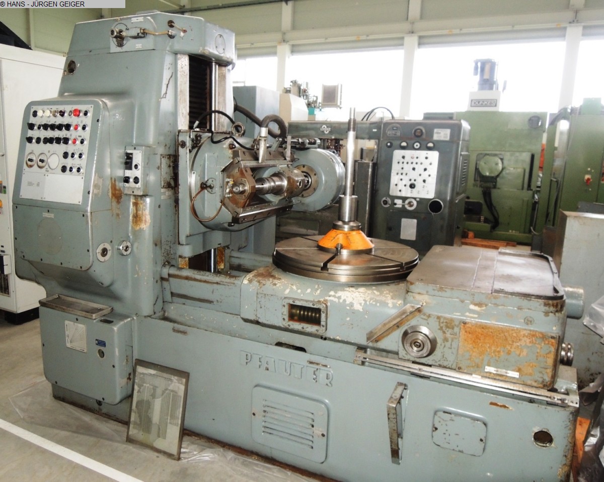 used Machines available immediately Gear Hobbing Machine - Vertical PFAUTER P 900