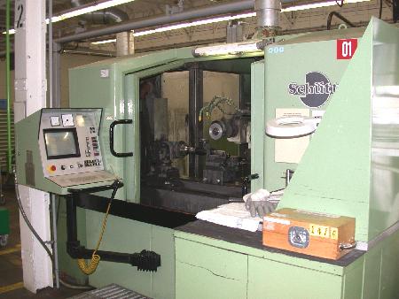 gebrauchte Maschinen sofort verfügbar Werkzeugschleifmaschine - Universal SCHÜTTE WU 500 CNC - 4