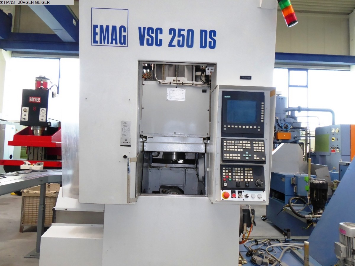 Tornio CNC usato EMAG VSC 250 DS