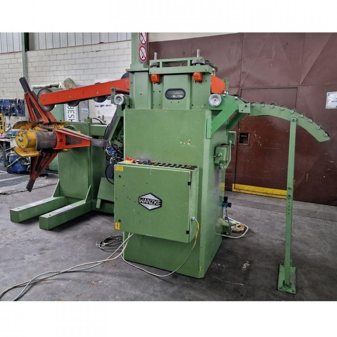 used Machines available immediately decoiler straightening machine WANZKE HRS 2