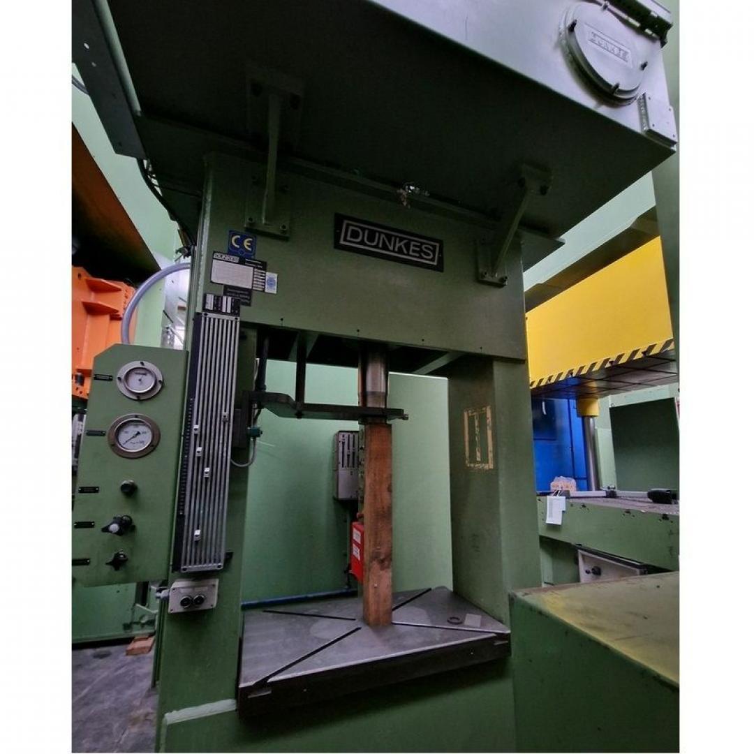 gebrauchte Metallbearbeitungsmaschinen Doppelständerpresse - Hydraulisch DUNKES HS 2-63