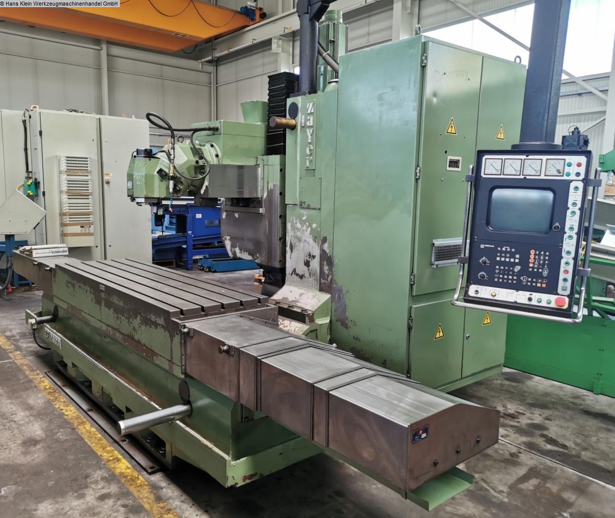 used  Bed Type Milling Machine - Universal ZAYER ZF 2000