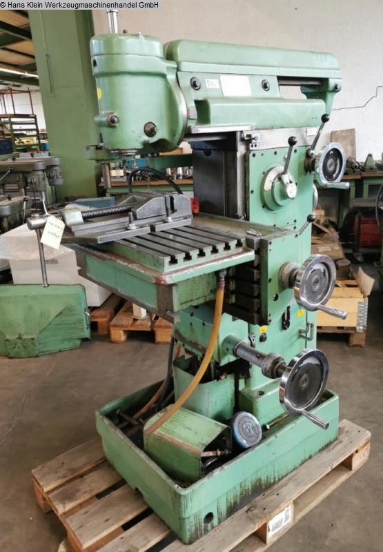 used Machines available immediately Tool Room Milling Machine - Universal KUNMING X 8126 C