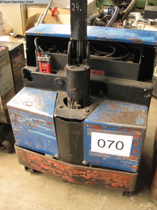 used  Fork Lift Truck - Electrical CROWN 