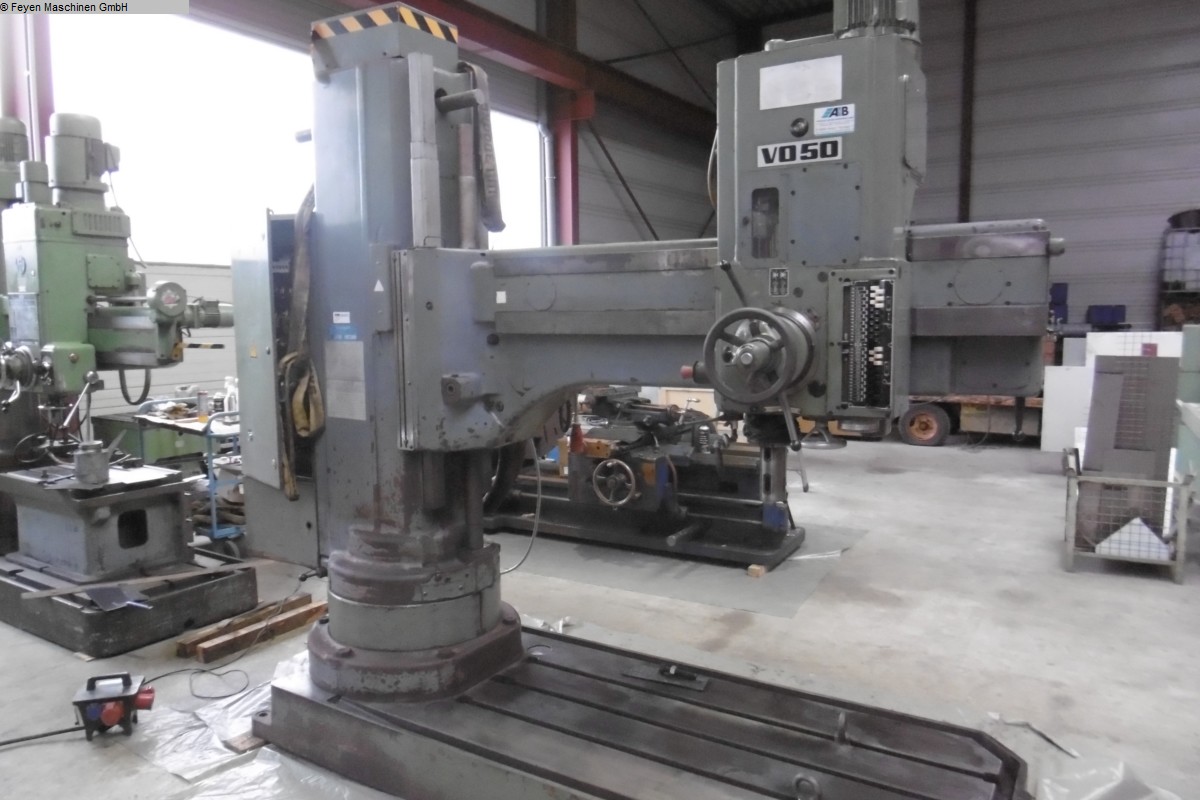 used Machines available immediately Radial Drilling Machine TOS / MAS VO 50