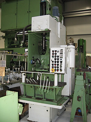 used Metal Processing Honing Machine - Internal - Vertical GEHRING Z 350-125