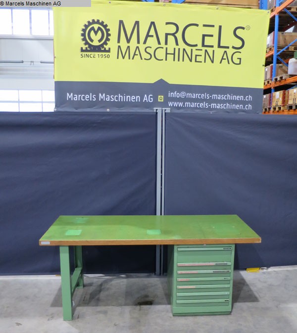 used  Workbenches LISTA .