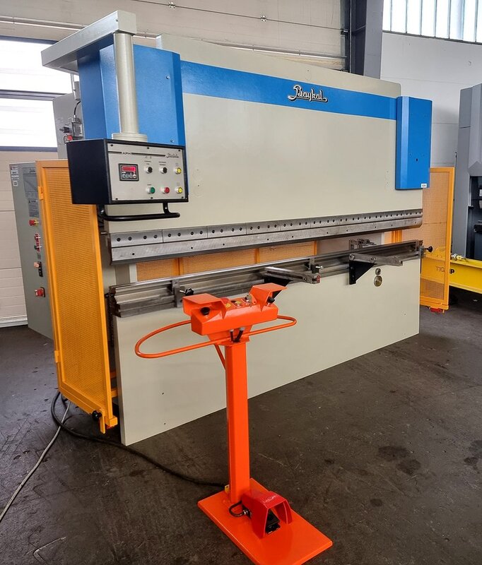 used Machines available immediately Hydr. pressbrake Unbekannt/Unknown BAYKAL APH 3106x120