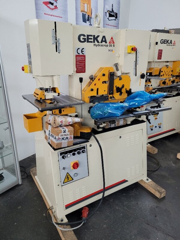 gebrauchte Maschinen sofort verfügbar Profilstahlschere GEKA HYD 55 S