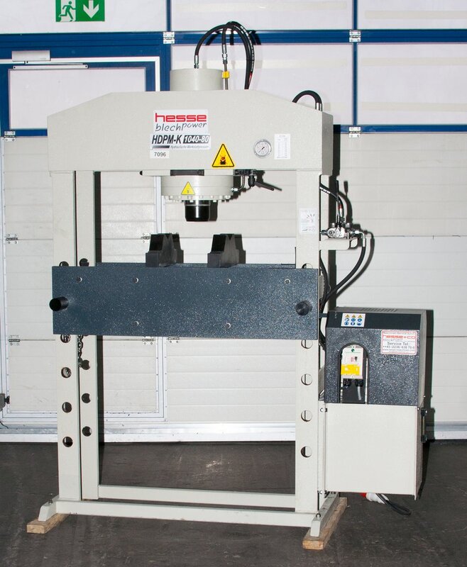 Uteco topaz 608 печатная машина. A прессовое оборудование. печатная машина планета варимат. Komori lithrone 428. Tenroy press brake tools.