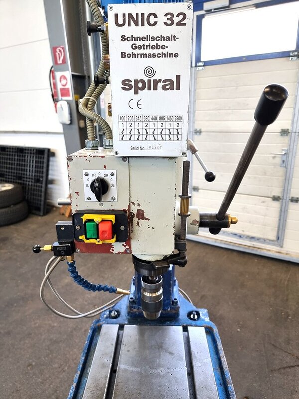 used Table Type Boring and Milling Machine SPIRAL SPIRAL UNI-32 (4537-025)