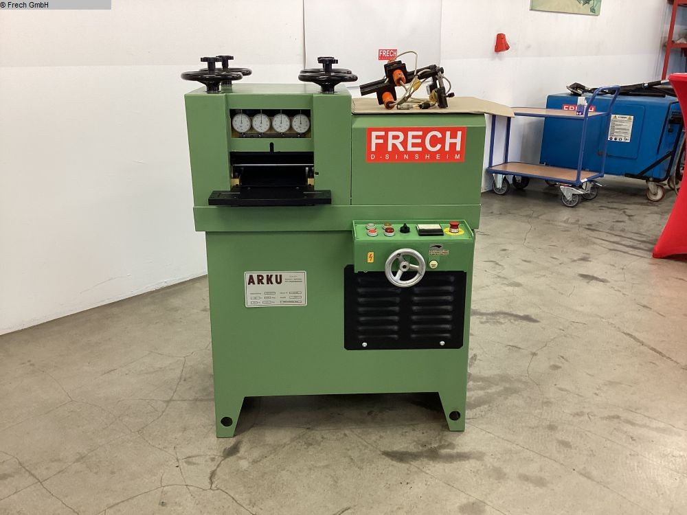 Roller leveller
