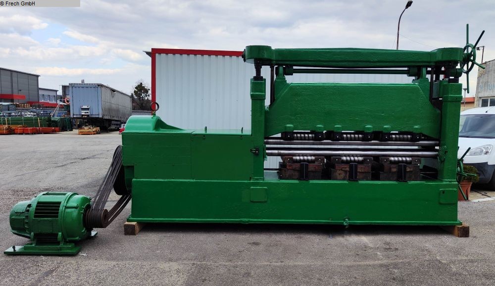 Roller leveller