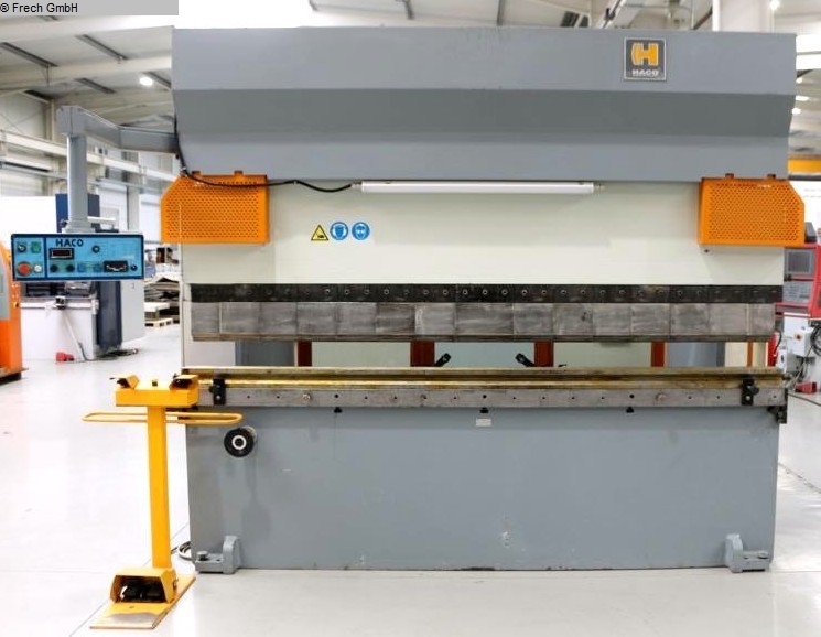 Abkantpresse - hydraulisch von HACO Typ: PPM 30.200 Gebrauchtmaschinen