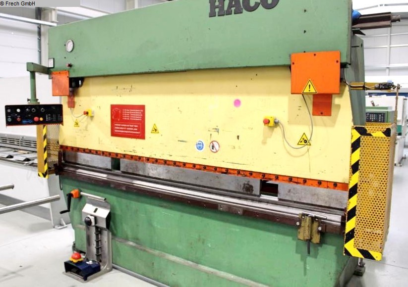 gebrauchte Maschinen sofort verfügbar Abkantpresse - hydraulisch HACO PPB 30.135