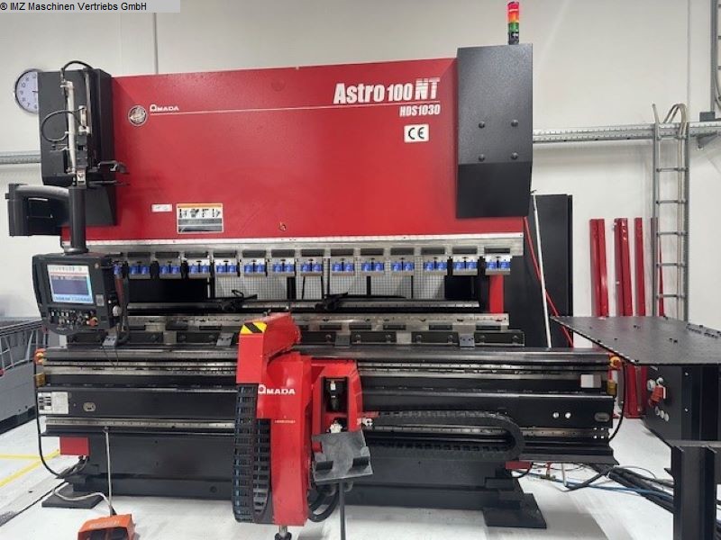 gebrauchte Metallbearbeitungsmaschinen Abkantpresse - hydraulisch AMADA Astro 100 NT HDS-1030