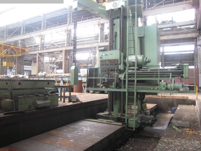 used Boring mills / Machining Centers / Drilling machines Floor Type Boring and Milling M/C - Hor. SCHARMANN WF 125