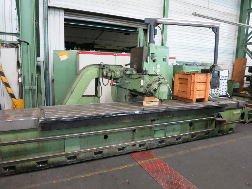 used Machines available immediately Bed Type Milling Machine - Universal ZAYER KF4000CNC